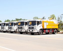 環(huán)衛(wèi)垃圾車